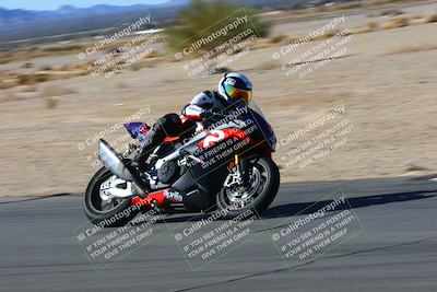 media/Jan-09-2022-SoCal Trackdays (Sun) [[2b1fec8404]]/Turn 8 (1045am)/